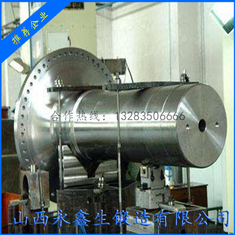 直驅(qū)雙饋式風(fēng)力發(fā)電機(jī)主軸鍛件