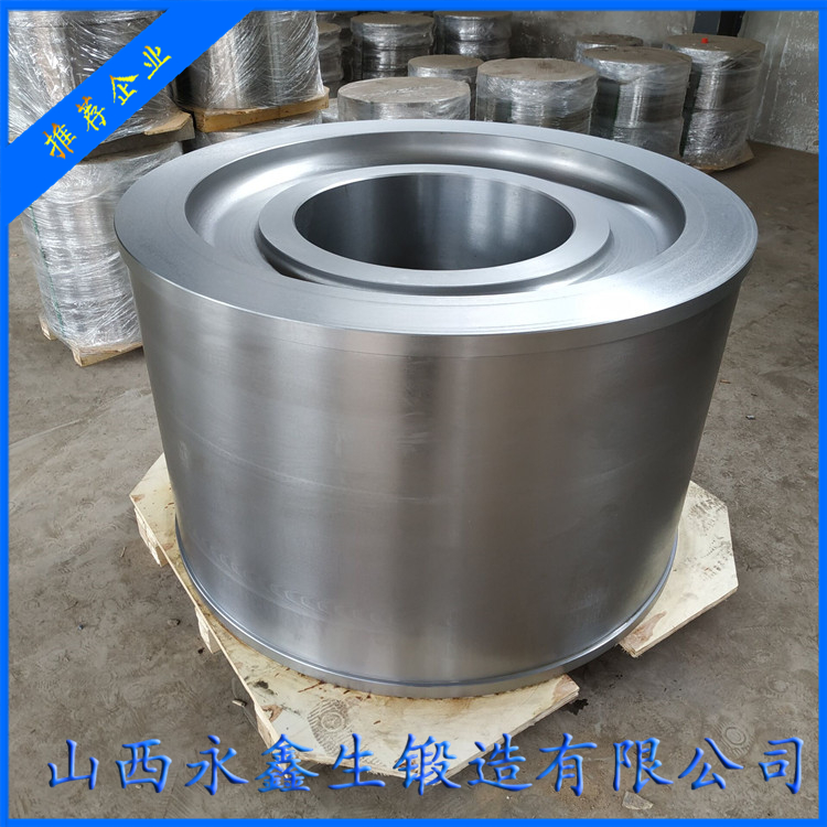 單懸臂門(mén)式起重機(jī)筒體鍛件