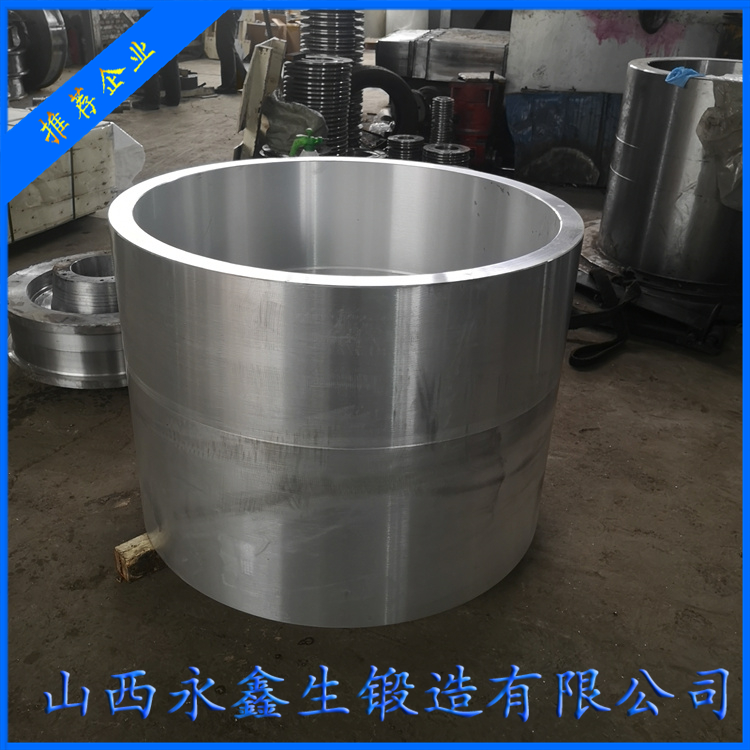 雙懸臂門式起重機(jī)筒體鍛件